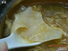 近拍好大只的鱼翅啊-添發碗仔翅美食