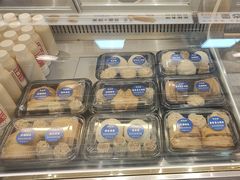 -李与白包子铺(桐梓林店)