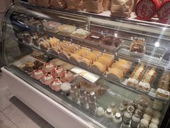 -玥儿弯弯手作烘焙(中海国际社区御城店)