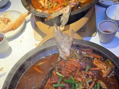 -鸣记脆皮烤鱼·海鲜烤鱼(三八广场店)