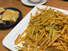 -莲餐厅·湖北菜·潜江小龙虾店(愚园路店)