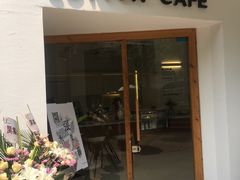门面-COTTON CAFE(德信·中外公寓店)