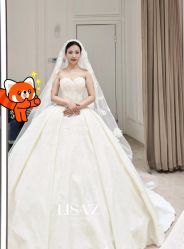 点击看大图 -Renee芮亦婚纱