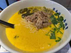 经典酸辣汤雪花肥牛面-和府捞面(壹方天地店)