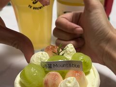 -山与蓝·轻糖鲜果蛋糕(勒泰店)