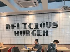 -麦当劳(深圳北站高铁店)