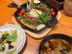 -云海肴·汽锅鸡·云南菜(天山百盛优客店)