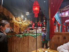 大堂-老滇山寨•云南特色菜•地方菜•民族风情歌舞表演(金碧店)