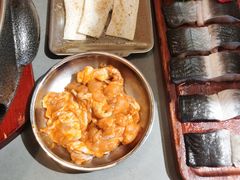 -围炉肉舍•炭烤活鳗•丹东海鲜烤肉(步行街店)