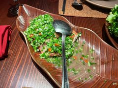 大理风味葱椒鸡-花马天堂云南餐厅 Lost Heaven(高邮路店)