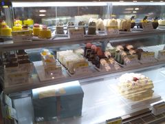 面包甜点陈列柜-老大昌(淮海中路店)