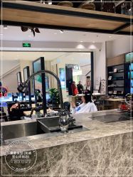 -Mentor Hair Salon