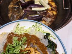 -人民公社铁锅炖·东北菜(卫国道店)