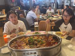 -牟记江湖重庆地标特色菜鱼蛋海鲜羊蝎子(巴南区黑金冠十多年好店)