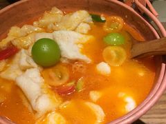 版纳酸汤鱼-云海肴·汽锅鸡·云南菜(天山百盛优客店)