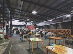 大堂-五七小李子油焖大虾(总店)