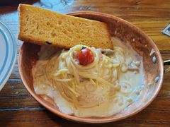 -I HOLIC艾豪丽披萨(KKone店)