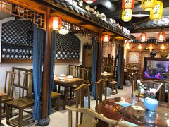 大堂-东来菜馆•手抓海鲜家常菜•海鲜锅贴(鸽子窝店)