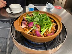 -胡须佬鸡煲四季火锅店(石厦西村直营店)