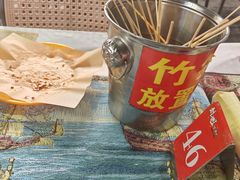 -刘姐啤酒鱼民族演艺餐厅(西街总店)