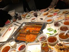-海底捞火锅鲜切牛肉主题店(长寿路店)