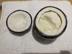 -志龙皇冠吃货椰子铺