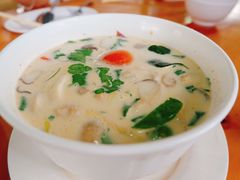 椰奶猪骨头-Khwanjai thai food
