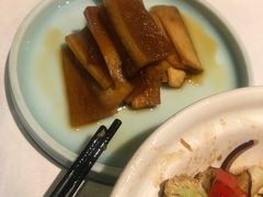 -鄱阳湖·江西小炒·瓦罐煨汤(五道口店)