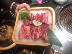 -韩烧牛中牛·甄选黑牛烤肉(黑金店)