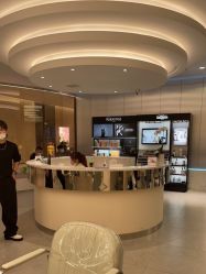 -PE SALON