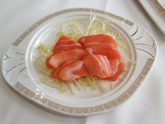 鲜蔬沙拉三文鱼-广州塔晖粤轩中餐厅