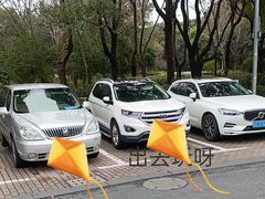 -世纪公园-1号门停车场