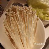 好久没有光顾海底捞了，这次和朋友小聚选择了离家比较近