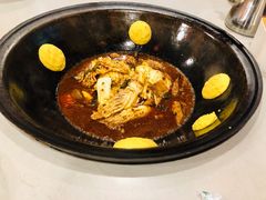 饼子-小火炕铁锅炖鱼