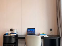 -广州琶洲会展广州塔地铁站轻居酒店