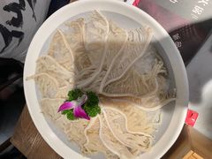 -尚尚仙·酸汤猪手·猪肚鸡火锅(华联万柳购物中心店)