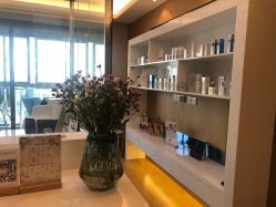 产品展示区-ROYEA茹彦祛痘·问题肌肤修护中心