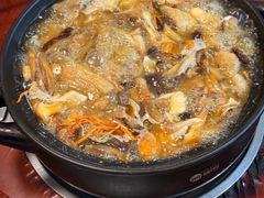-菌之家·专业纯野生菌火锅·特色炒菌