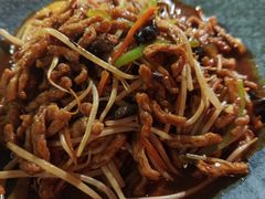 -天天向上素食餐厅(五台山店)