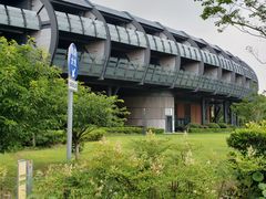 -上海滴水湖皇冠假日酒店