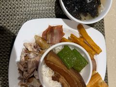 -济南南辛庄地铁站银座佳悦酒店