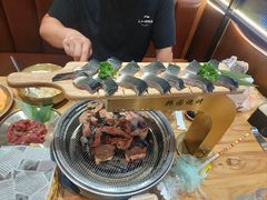 半条鳗鱼-青瓦餐厅·生鱼片·韩园烤肉(西塔店)