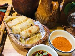 石屏烧豆腐-老滇山寨•云南特色菜•地方菜•民族风情歌舞表演(金碧店)