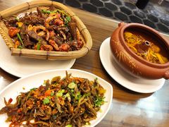 -88号小吃店·经典云南菜·地道纳西美食