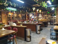 大堂-·缸桶屋·韩式牛肋条自助烤肉(西湖D11店)