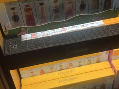 -日上免税店(三径路t3店)