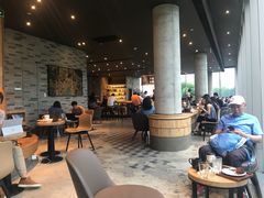 大堂-星巴克臻选(湖滨道店)