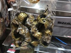 -VENCHI 闻绮(上海佛罗伦萨小镇店)