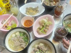 -榮泰米粉湯(Left Shop)