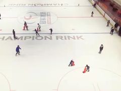 -冠军冰场CHAMPION RINK(凯德广场店)